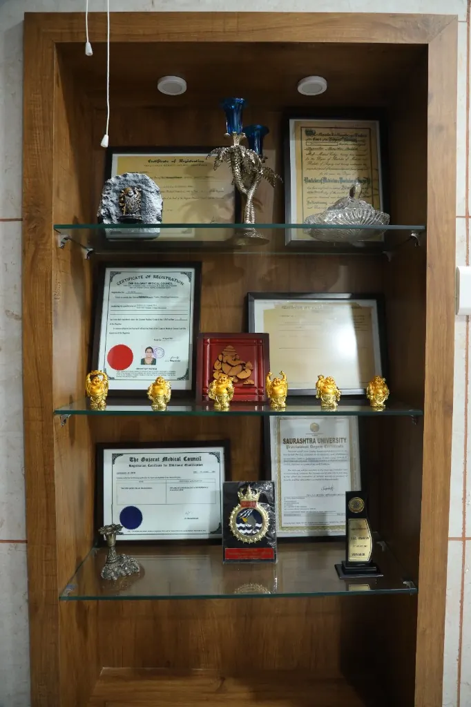 Certificate and awards display shelf
